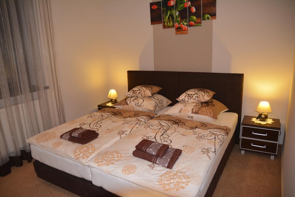 Astra Apartment *